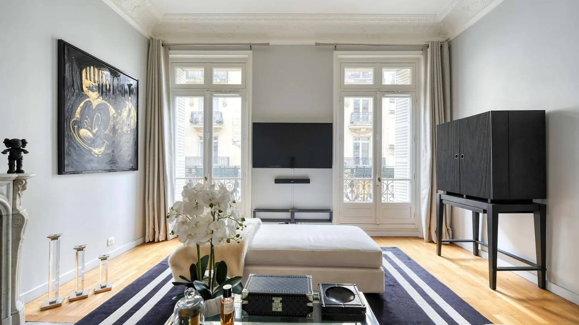 Apartamento Appartement Bugeaud Luxury Paris França